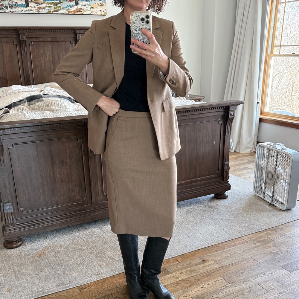 Banana Republic Tan Pencil Skirt